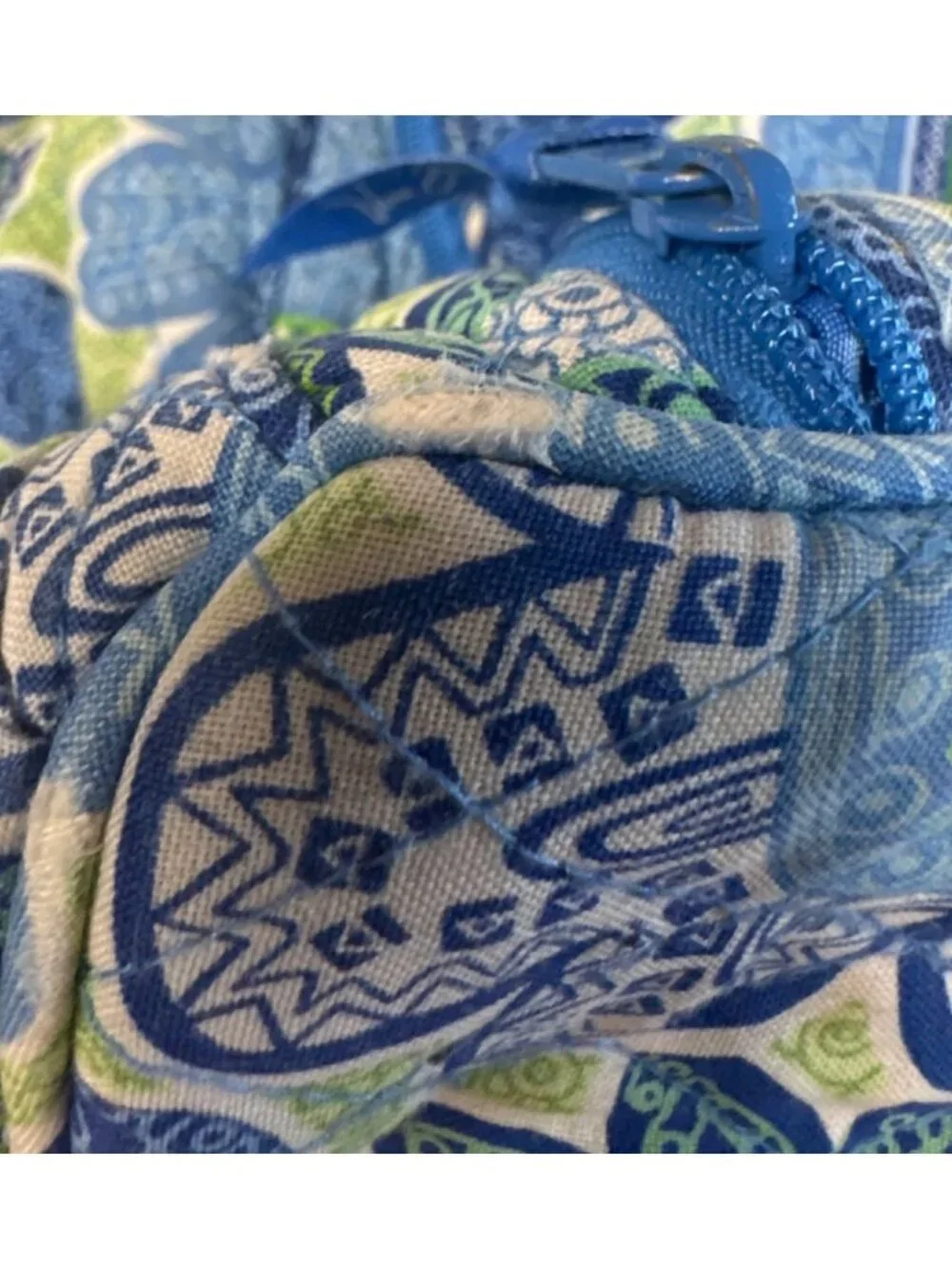 Vera Bradley Doodle Daisy Blue Floral Quilted Backpack W/Multiple Pockets